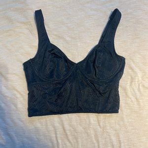 cute hollister tank!